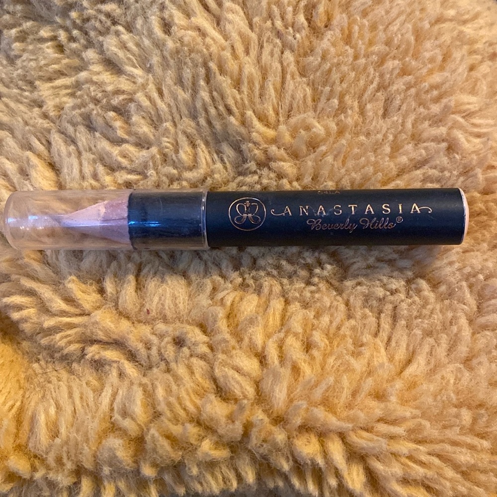 Anastasia Beverly Hills propencil base 1